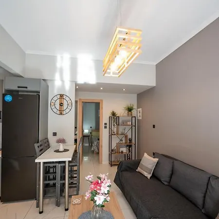 Lazarus Central Home Giannina Esterno foto